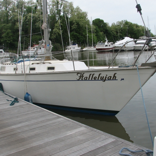 Hallelujah - Helene Schmidt's 1980 M382, Home Port Rockhall, Maryland