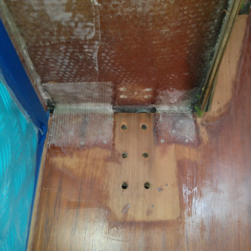 New tabbing between deck and port salon bulkhead  installed on both sides of chainplate